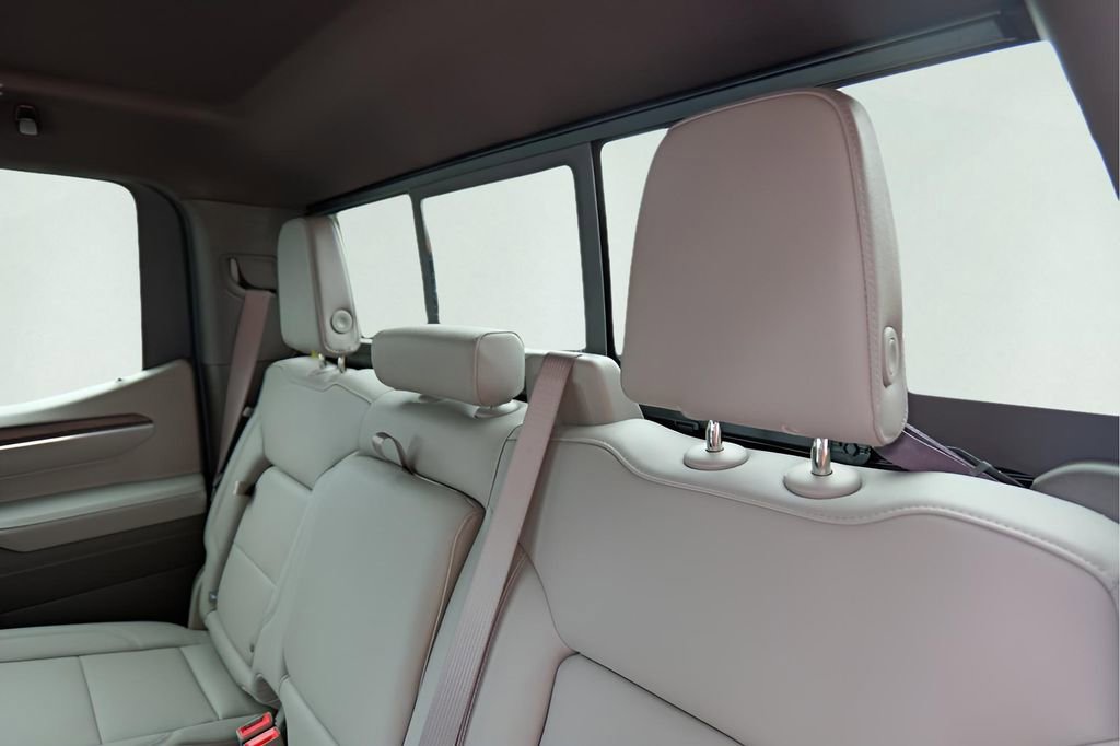 New 2026 GMC Sierra 1500 SLT image 23