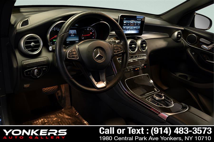 Used 2018 Mercedes-Benz GLC 300 4MATIC image 16