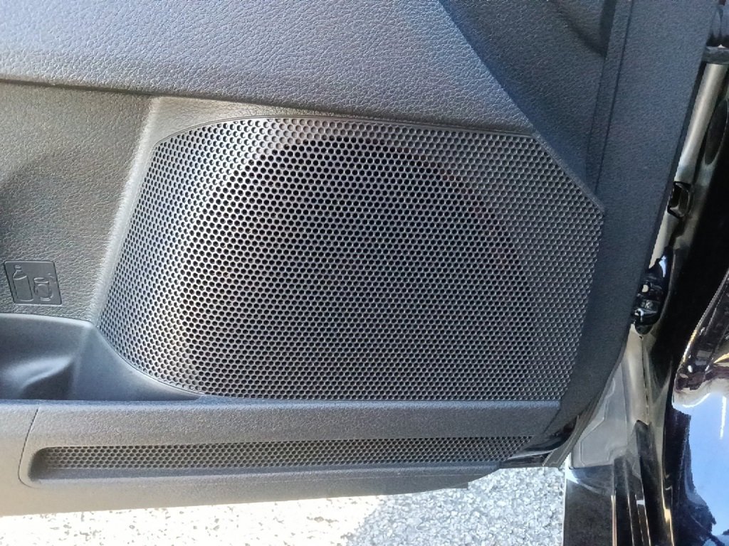 Used 2021 Toyota Avalon Limited image 13