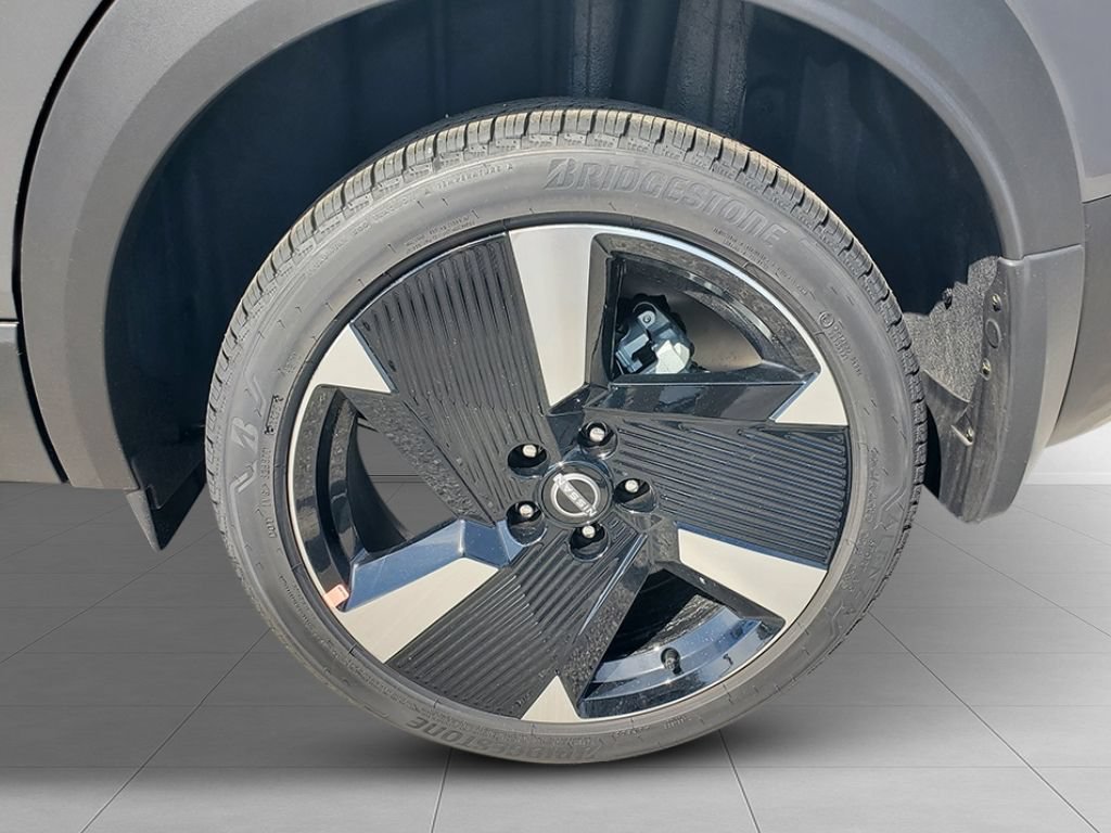 Used 2026 Nissan Kicks SR FWD image 11