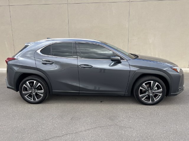 Used 2026 Lexus UX 300h FWD w/ Accessory Package (Z1) image 5
