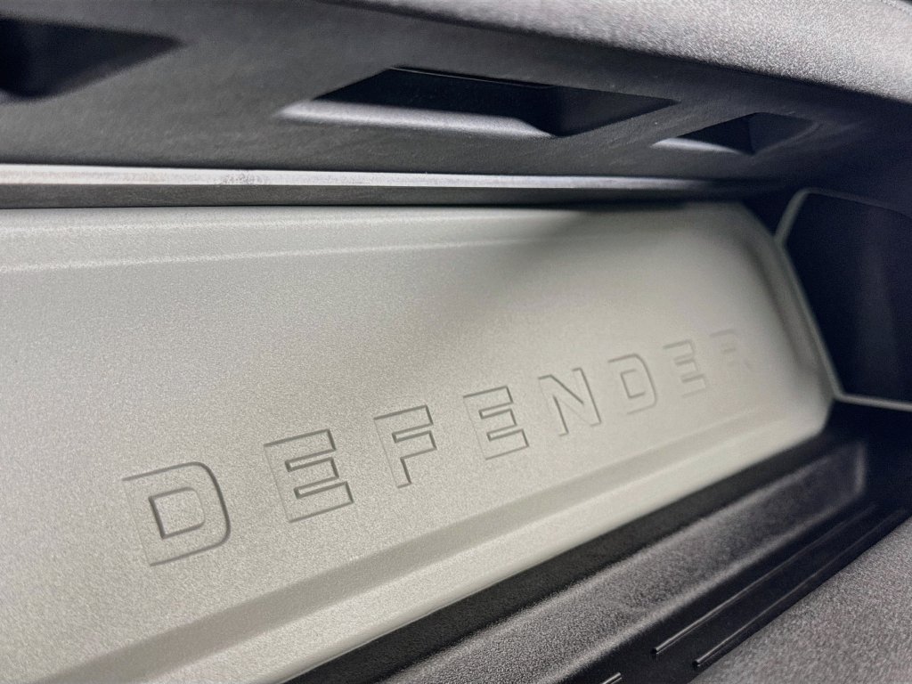 Used 2021 Land Rover Defender 90 S AWD/4WD image 22