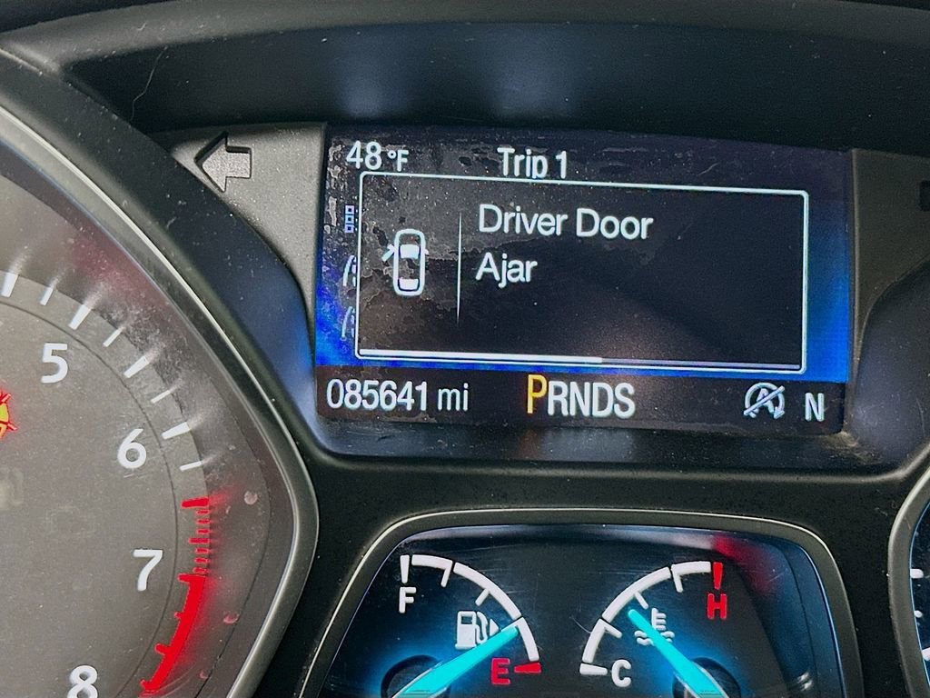 Used 2019 Ford Escape SE image 12