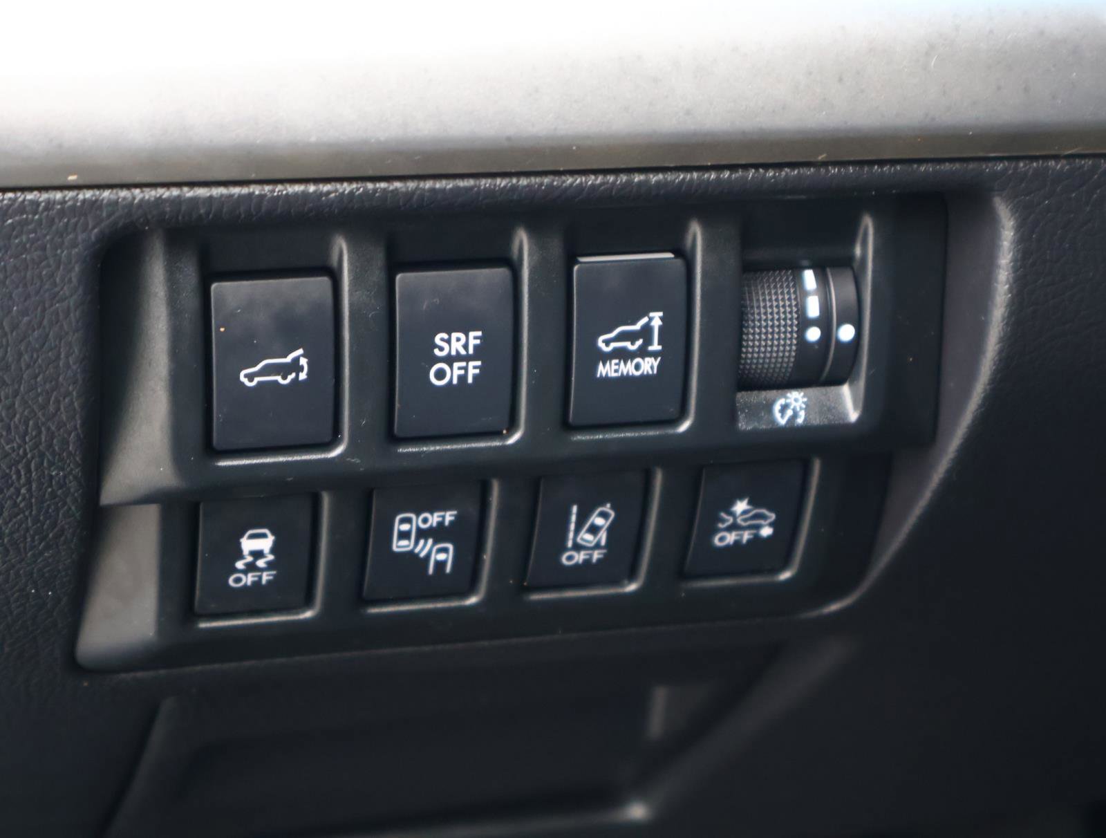 Used 2017 Subaru Outback 3.6R Limited image 24