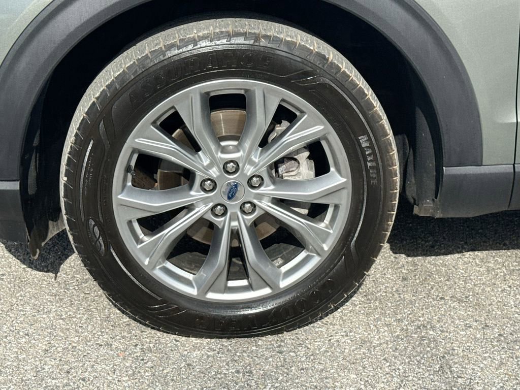 Used 2020 Ford Explorer XLT w/ Equipment Group 202A image 19