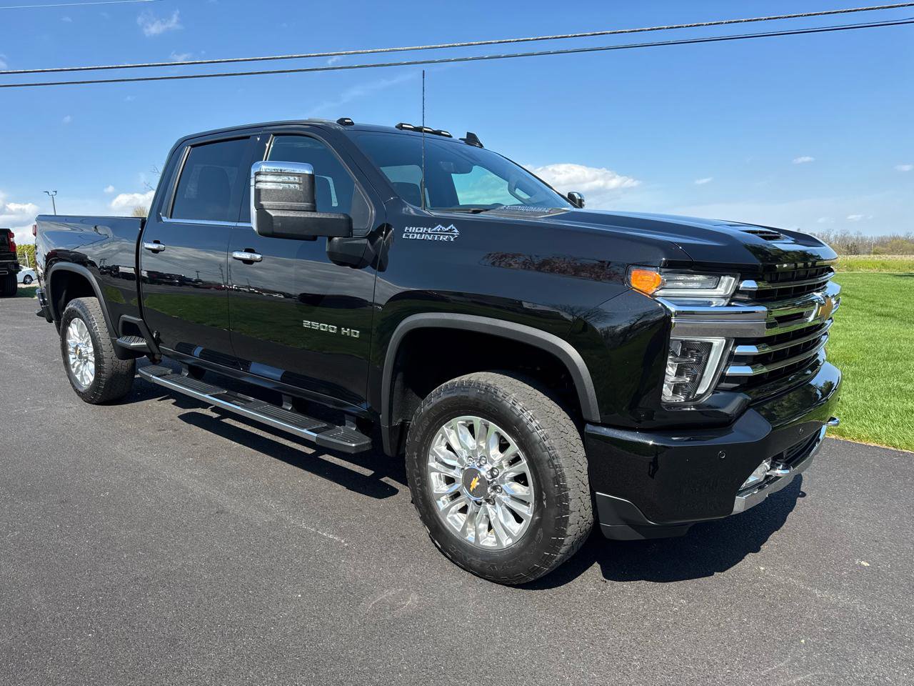 Used 2021 Chevrolet Silverado 2500 High Country w/ Technology Package AWD/4WD image 5