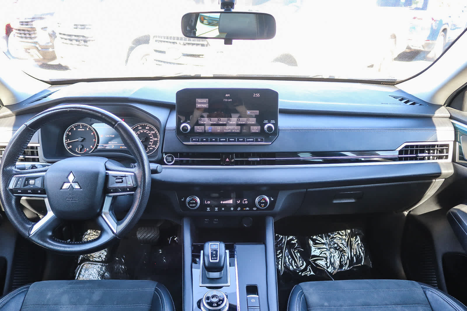 Used 2023 Mitsubishi Outlander SE AWD/4WD image 12