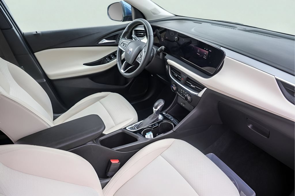 Used 2024 Buick Encore GX Preferred FWD image 28