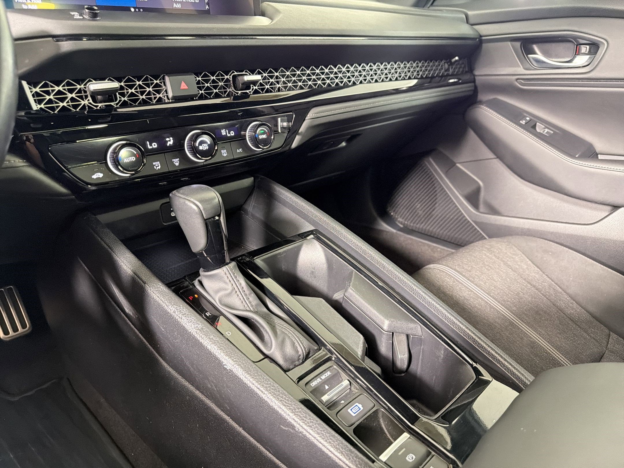 Used 2024 Honda Accord Sport image 18