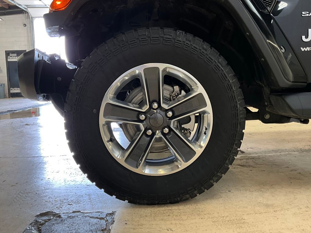 Certified 2022 Jeep Wrangler Unlimited Sahara image 18