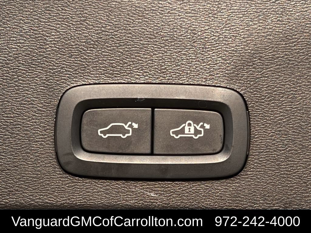 Used 2024 Volvo XC40 B5 Ultimate w/ Protection Package Premier AWD/4WD image 39