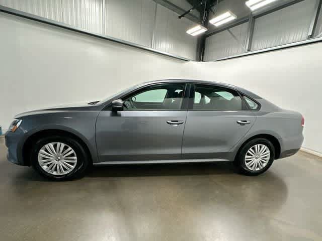 Used 2014 Volkswagen Passat 1.8T S FWD image 2