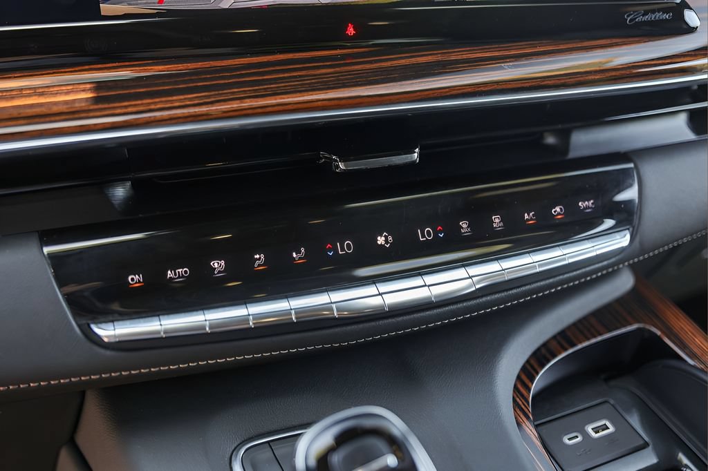 Certified 2023 Cadillac Escalade Premium Luxury w/ LPO, Radiant Package AWD/4WD image 17