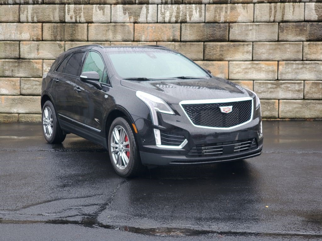 Certified 2026 Cadillac XT5 Sportv w/ LPO, Floor Liner Package AWD/4WD image 6