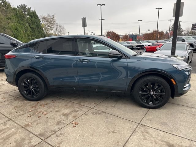 Used 2024 Buick Envista Sport Touring w/ Convenience I Package image 2