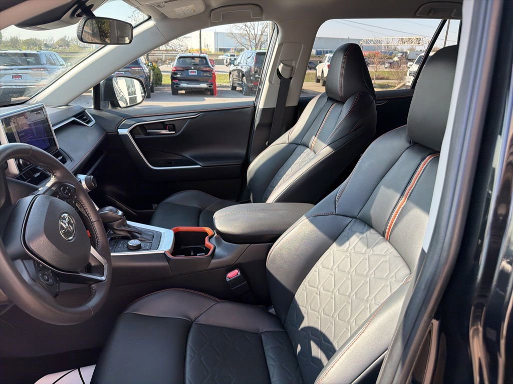 Used 2024 Toyota RAV4 Adventure image 14