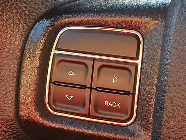 Used 2018 Dodge Journey SE FWD image 21