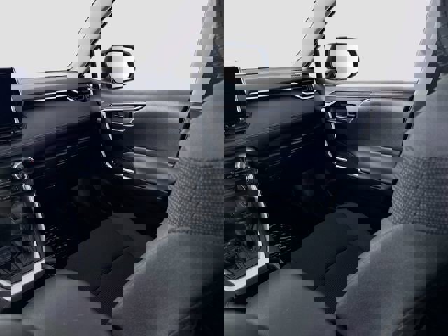 Certified 2025 Toyota RAV4 LE image 21