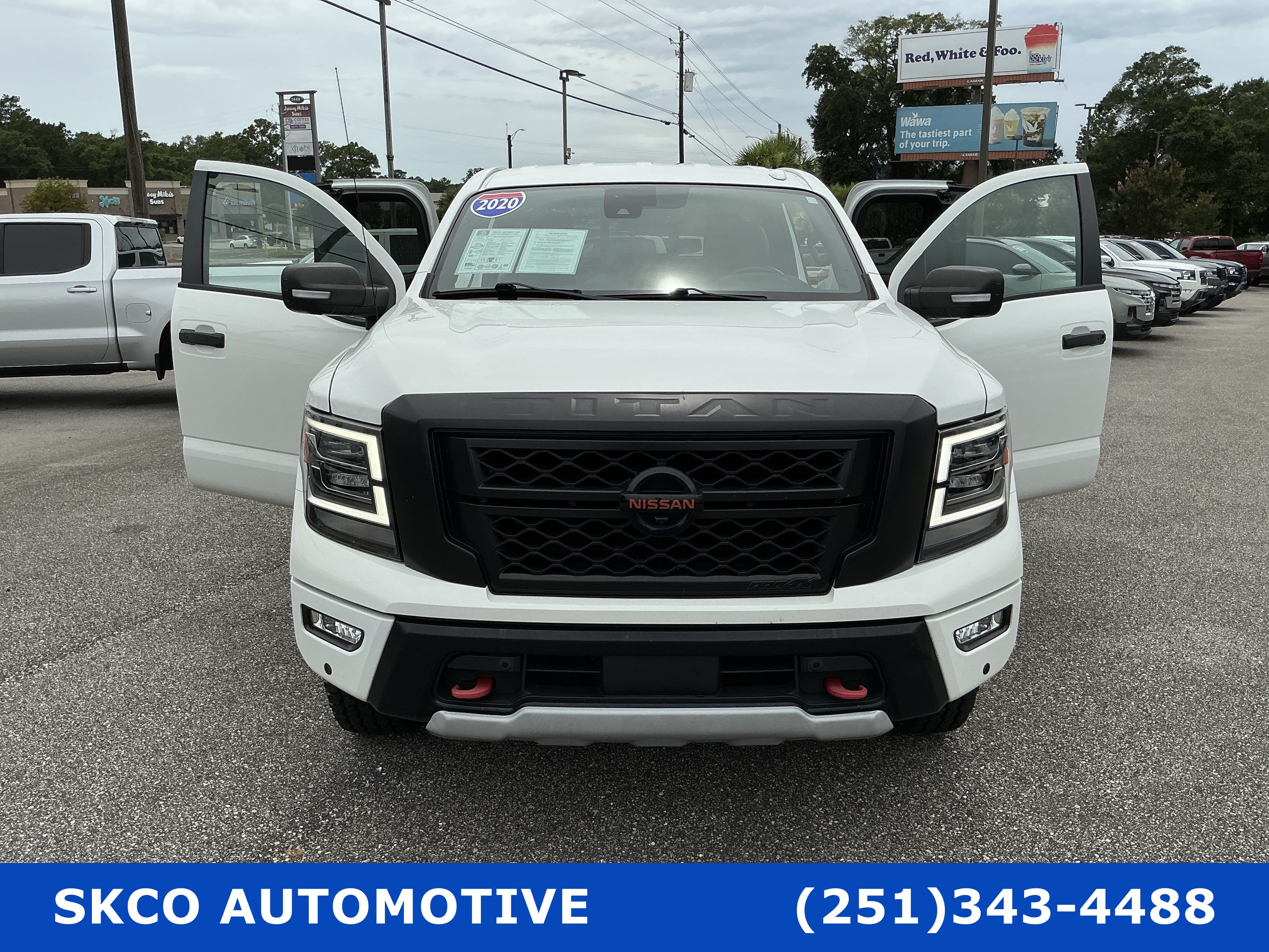Used 2020 Nissan Titan PRO-4X w/ Pro-4x Convenience Package AWD/4WD image 32