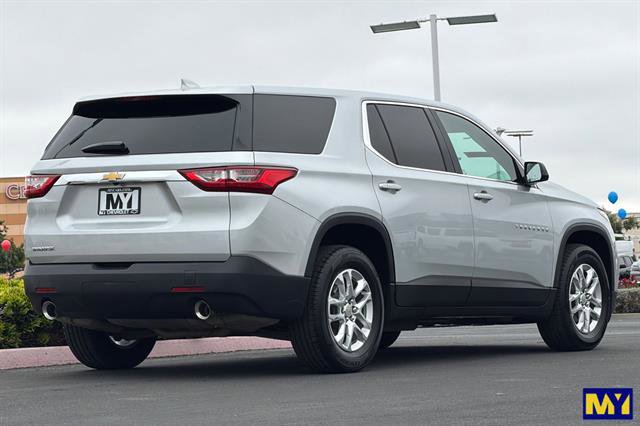Used 2019 Chevrolet Traverse LS FWD image 4