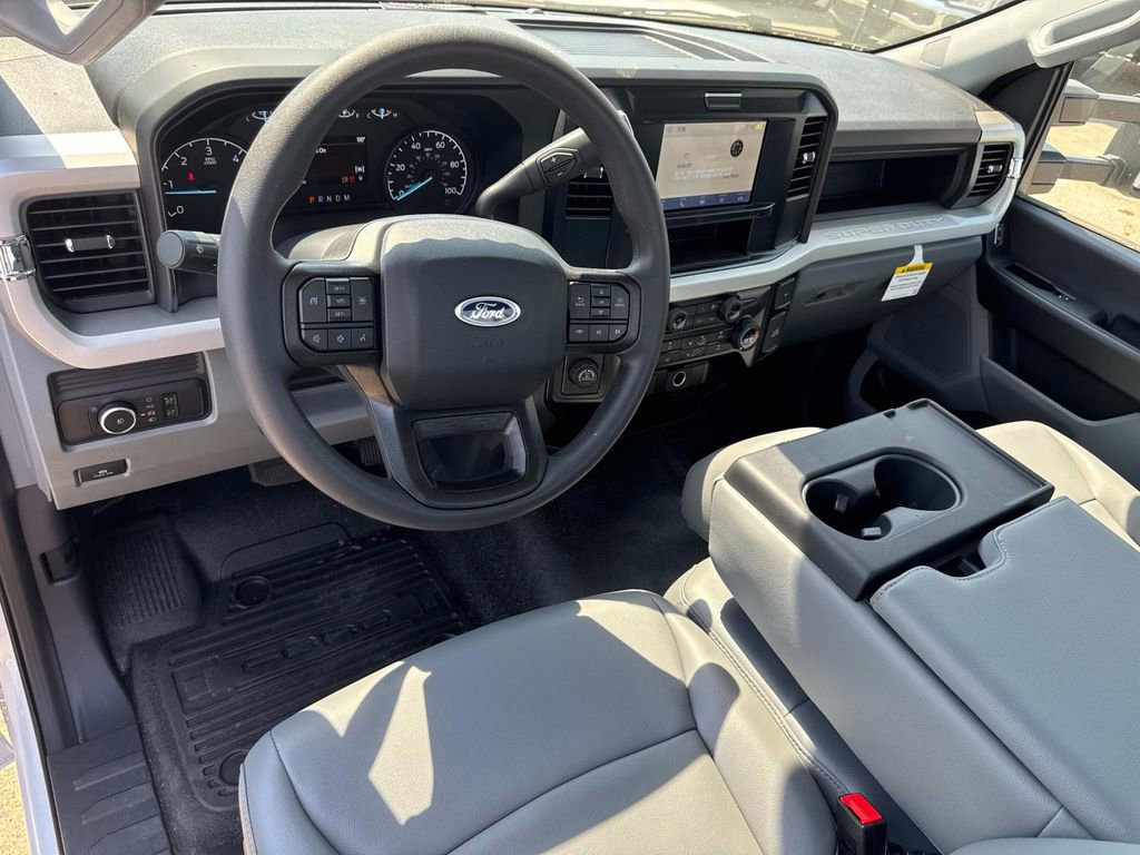 New 2025 Ford F350 XL w/ XL Chrome Package image 7