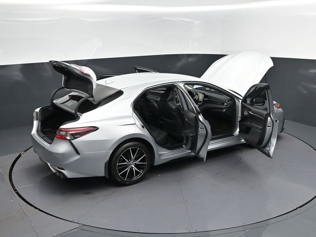 Used 2024 Toyota Camry SE image 50