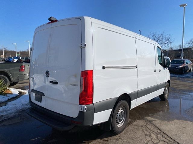 Used 2024 Mercedes-Benz Sprinter 2500 image 3
