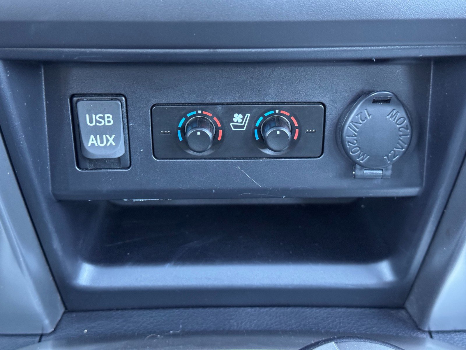 Used 2016 Toyota 4Runner Limited AWD/4WD image 28