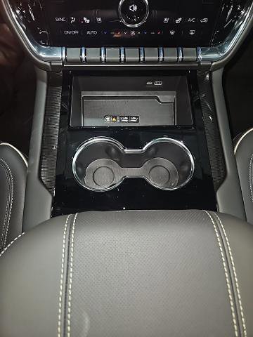 New 2026 GMC Yukon Elevation image 16