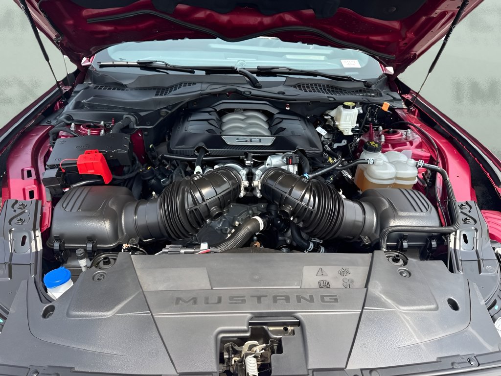 Used 2025 Ford Mustang GT Premium RWD image 17