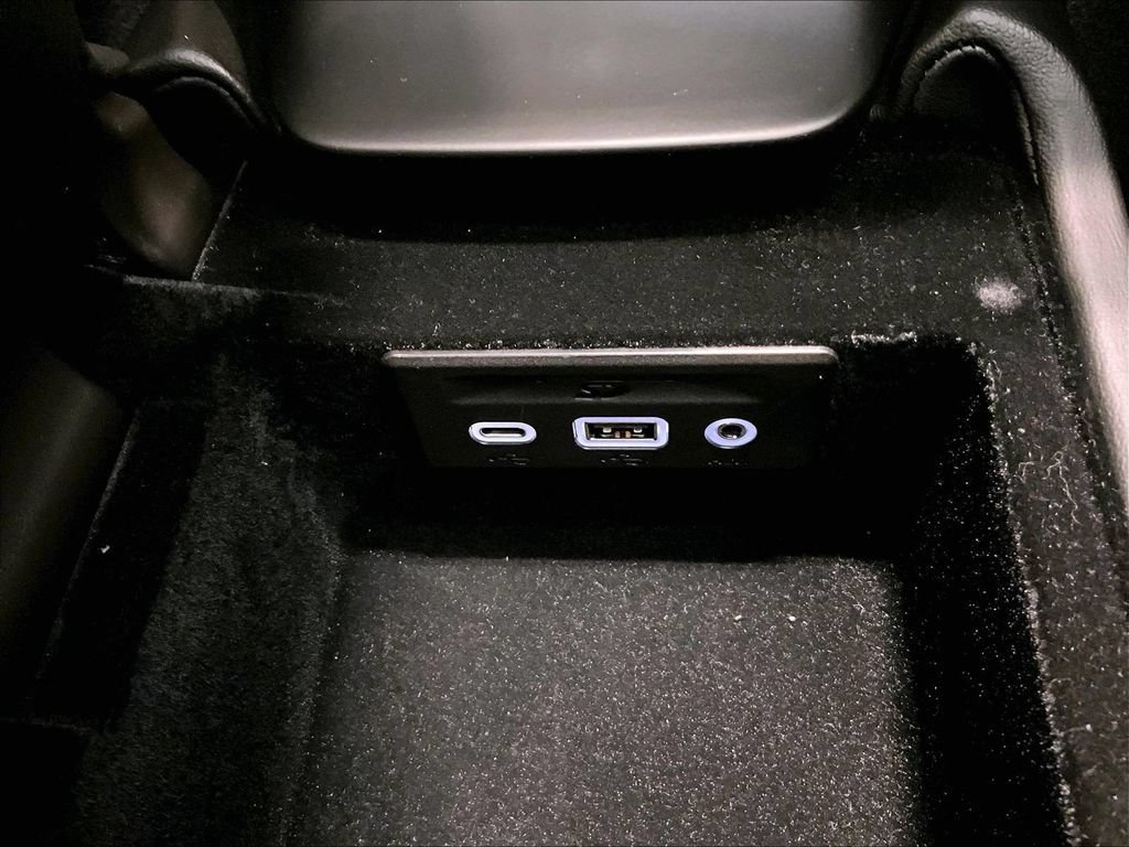 Used 2020 Chevrolet Corvette Stingray Preferred Cpe w/ 2LT Preferred Equipment Group RWD image 27