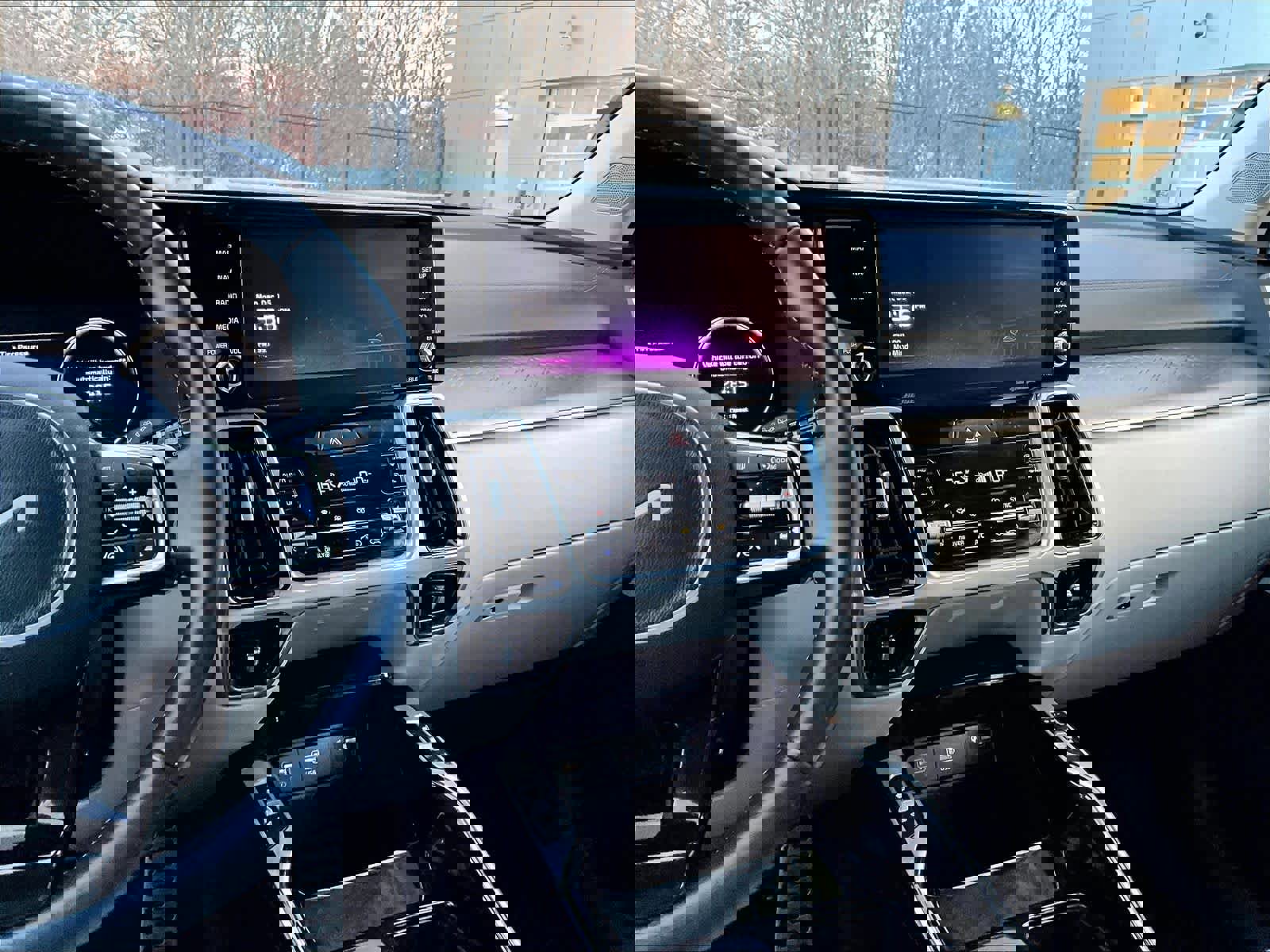 Used 2023 Kia Sorento SX Prestige w/ Panoramic Sunroof Package image 19