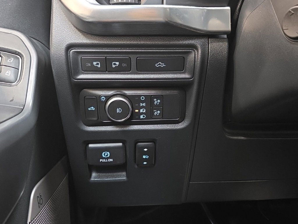 Used 2021 Ford F150 Lariat w/ Equipment Group 502A High image 31