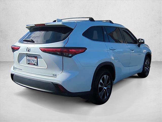 Used 2022 Toyota Highlander XLE image 5