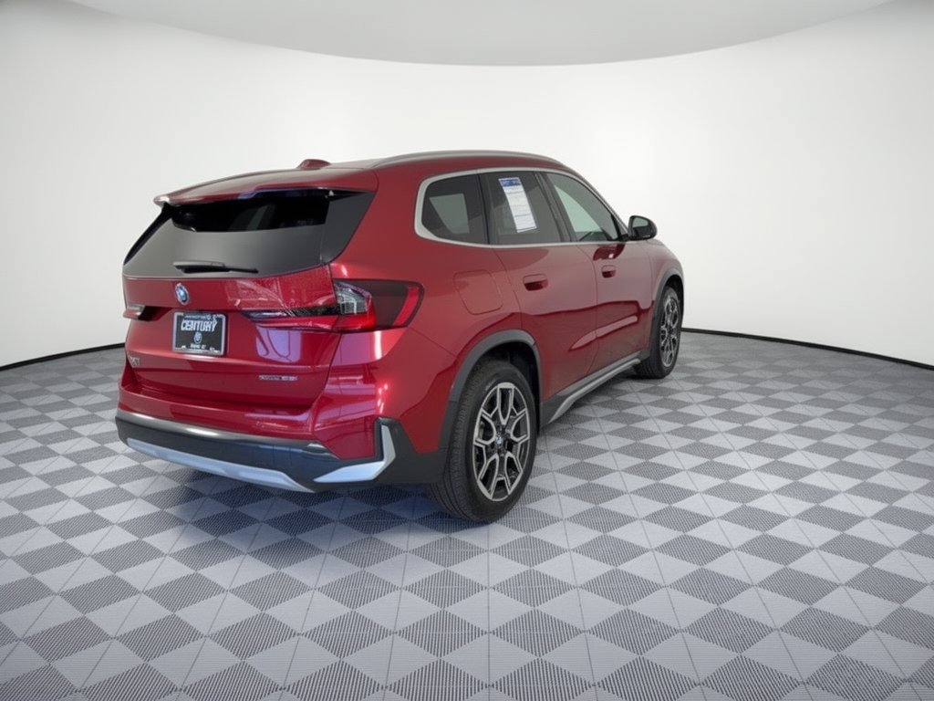 Certified 2026 BMW X1 xDrive28i AWD/4WD image 9