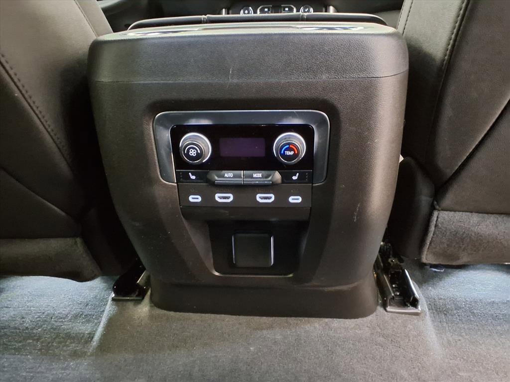 Used 2024 Chevrolet Tahoe Premier w/ Premium Package image 17