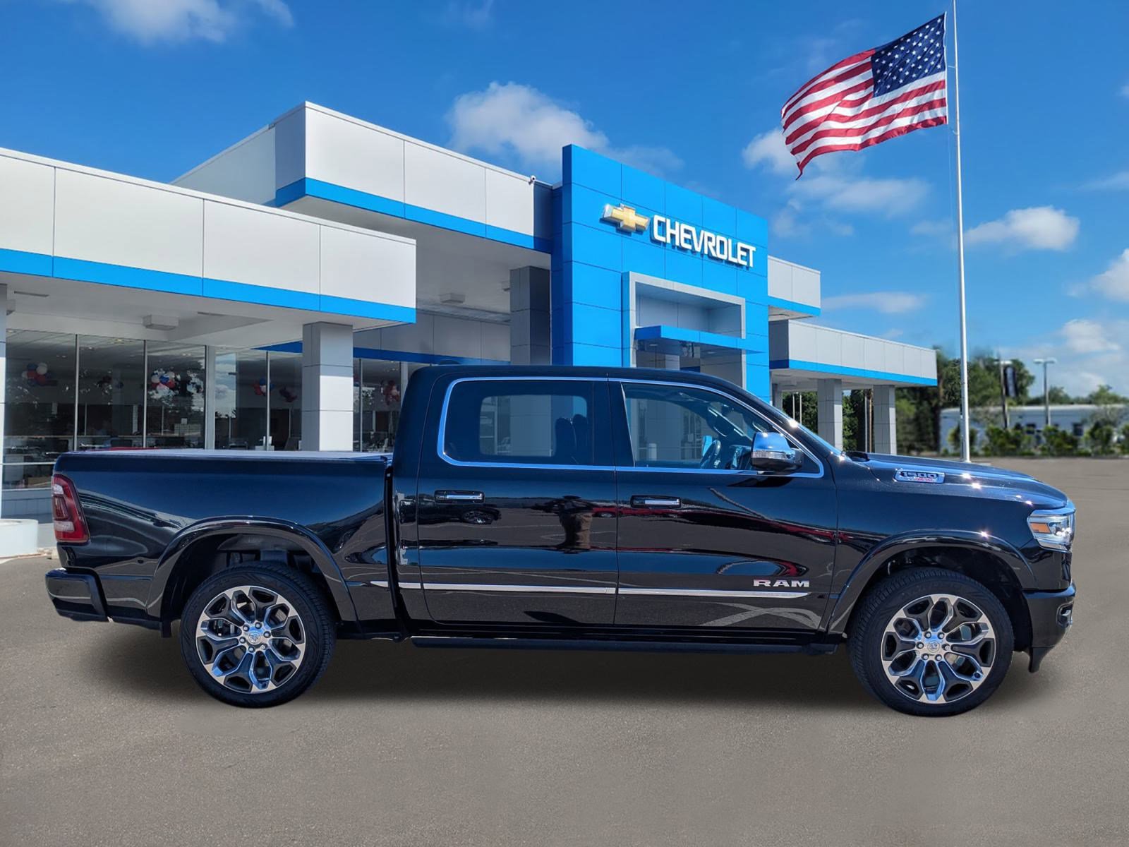 Used 2020 RAM 1500 Limited image 3