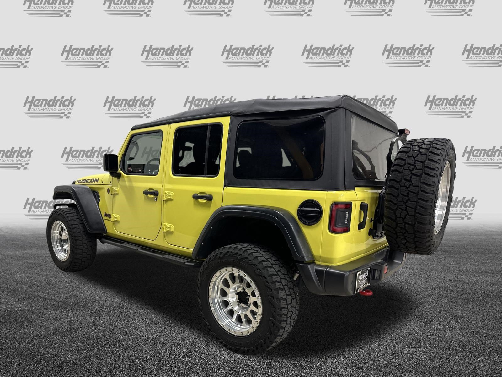 Used 2023 Jeep Wrangler Unlimited Rubicon w/ Safety Group AWD/4WD image 8