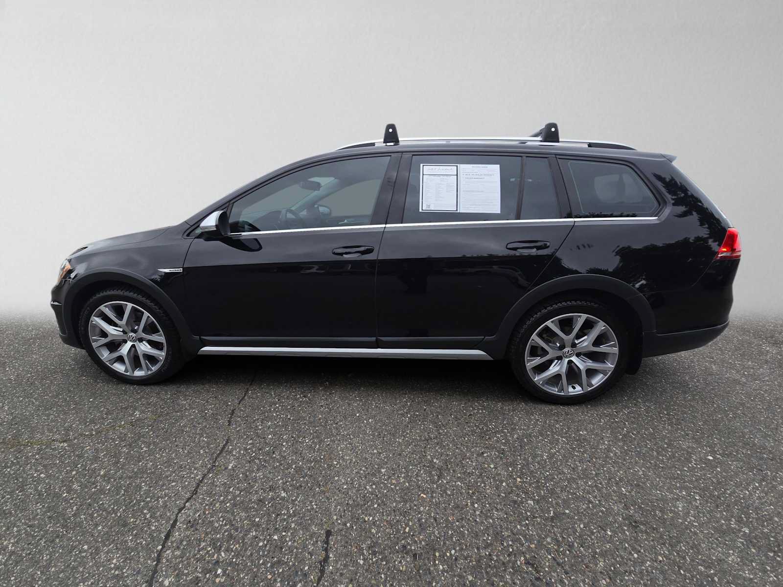 Used 2017 Volkswagen Golf Alltrack SEL AWD/4WD image 6