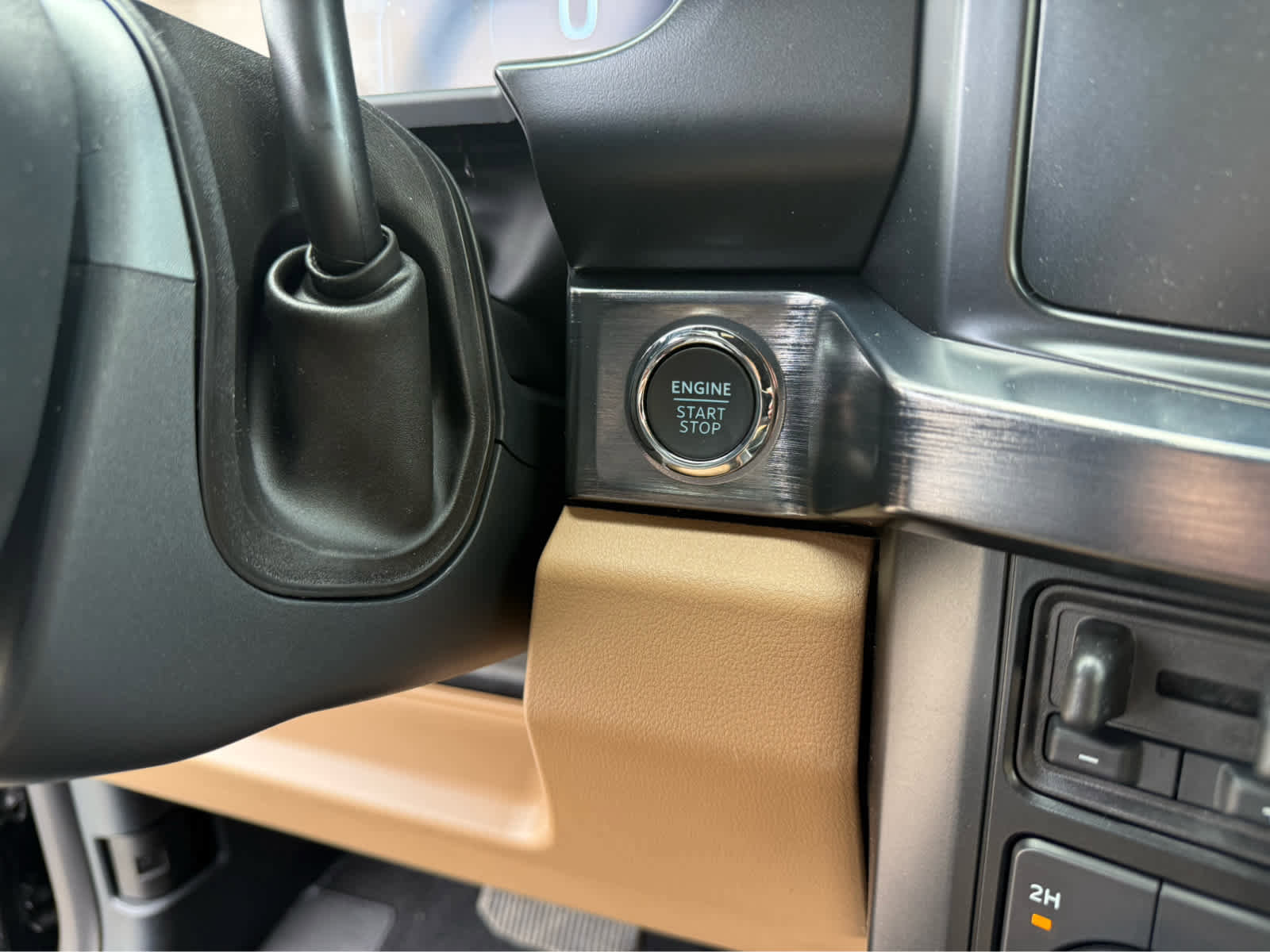 New 2025 Ford F350 Lariat w/ Chrome Package image 16