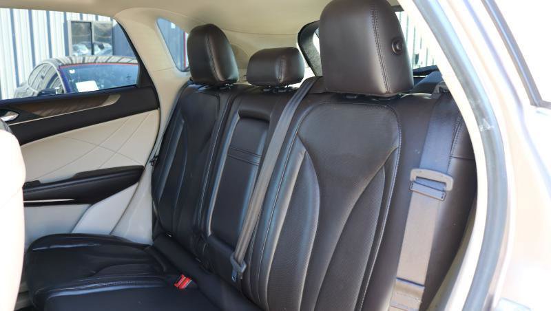 Used 2019 Lincoln MKC Reserve w/ MKC Climate Package AWD/4WD image 21