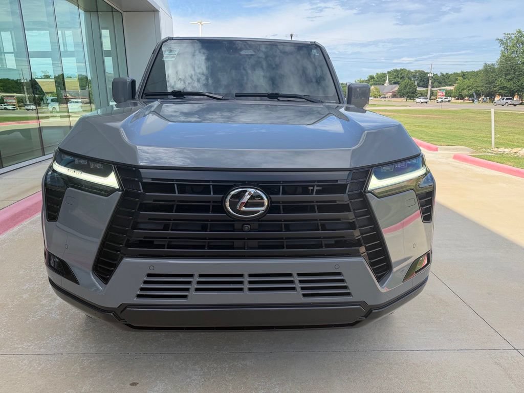 Used 2025 Lexus GX 550 w/ Cold Area Package AWD/4WD image 10