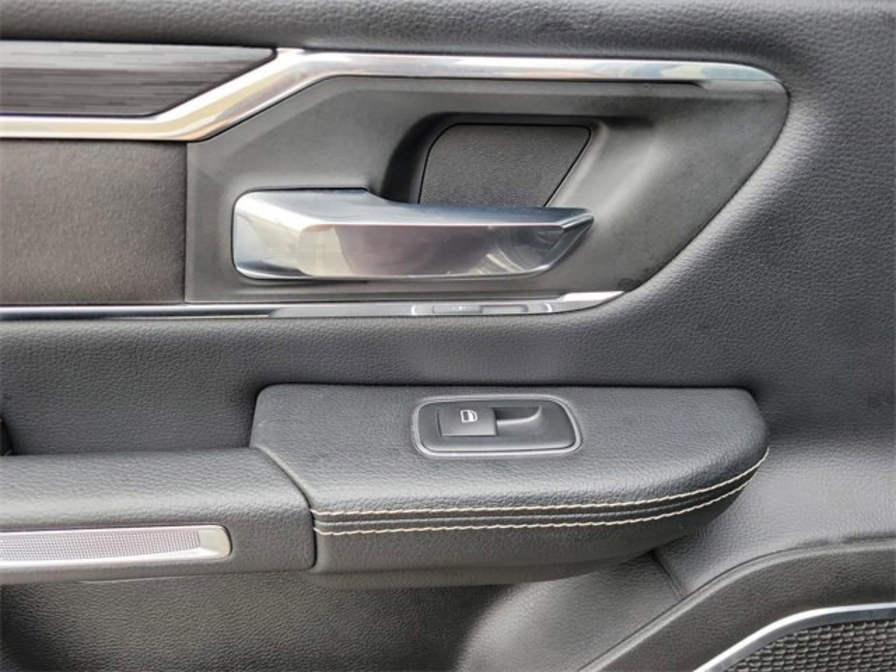 Used 2024 RAM 1500 Laramie image 19