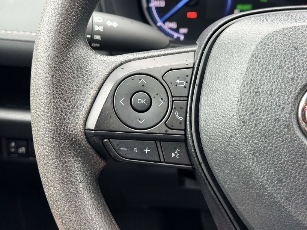 Certified 2025 Toyota RAV4 LE AWD/4WD image 8