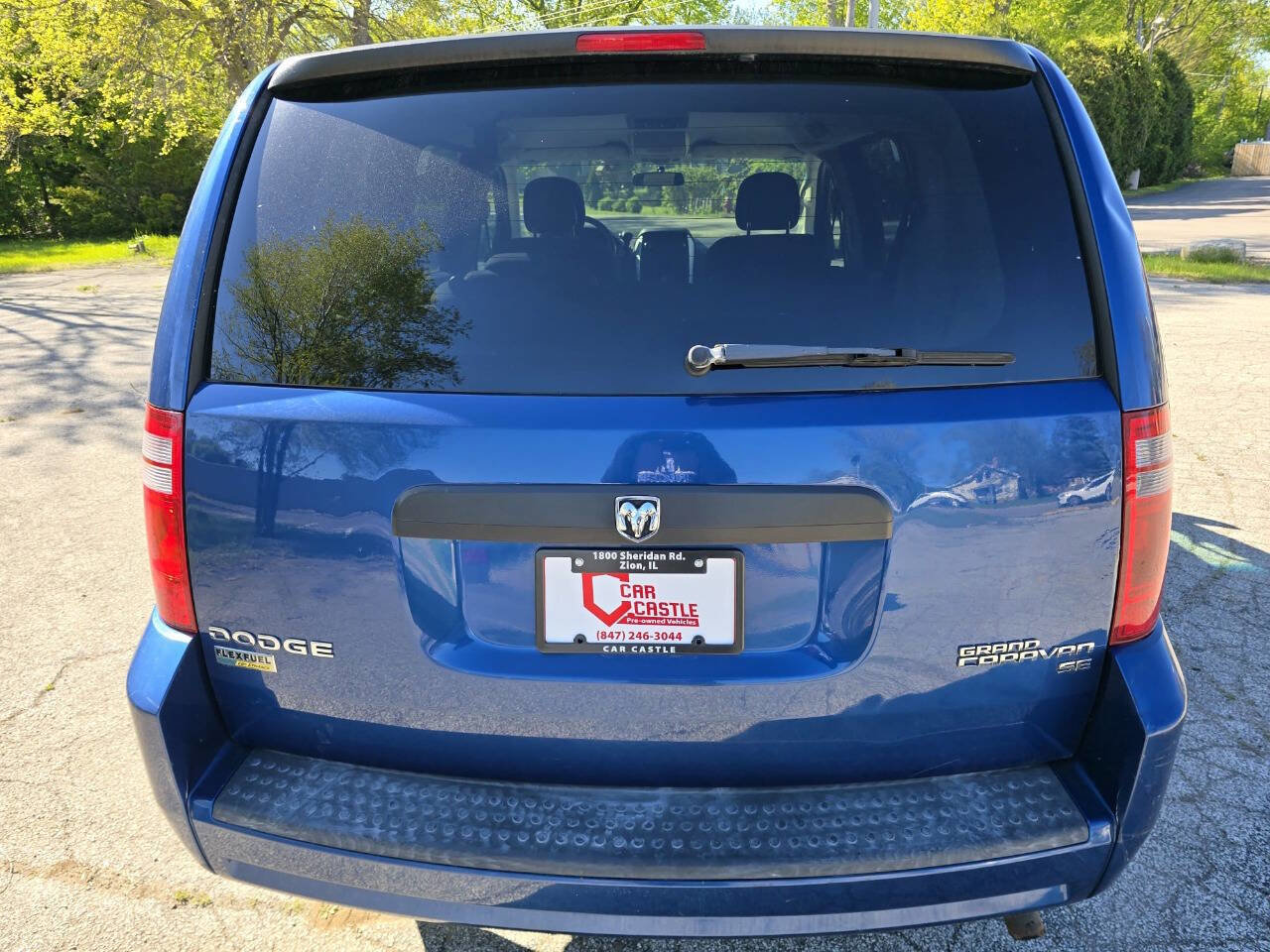 Used 2010 Dodge Grand Caravan SE image 8