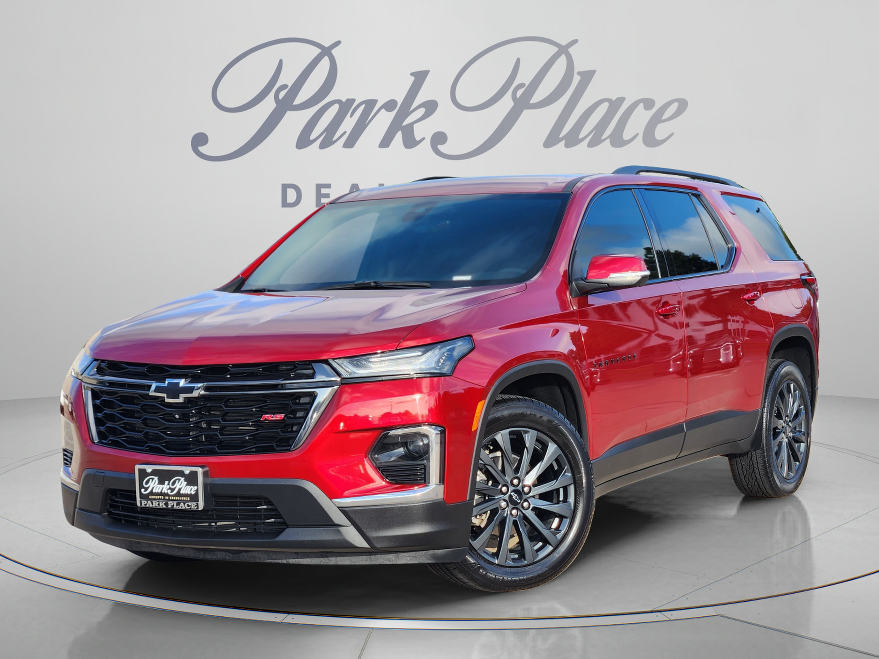 Used 2023 Chevrolet Traverse RS