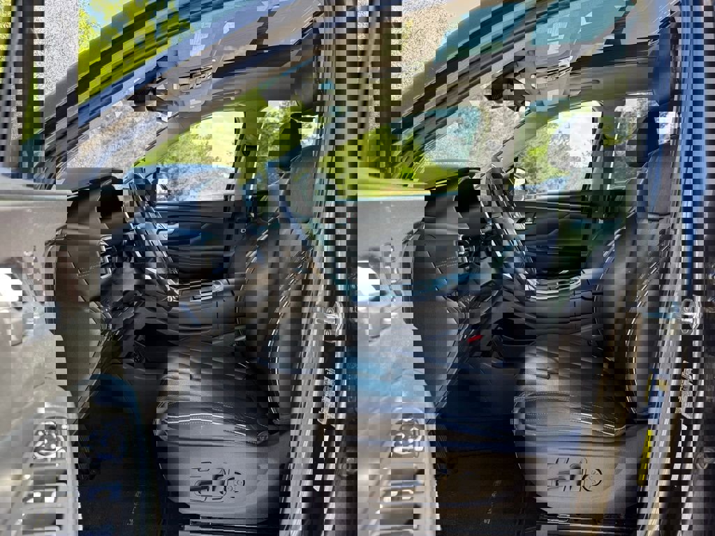 Used 2022 Hyundai Santa Fe Limited image 25