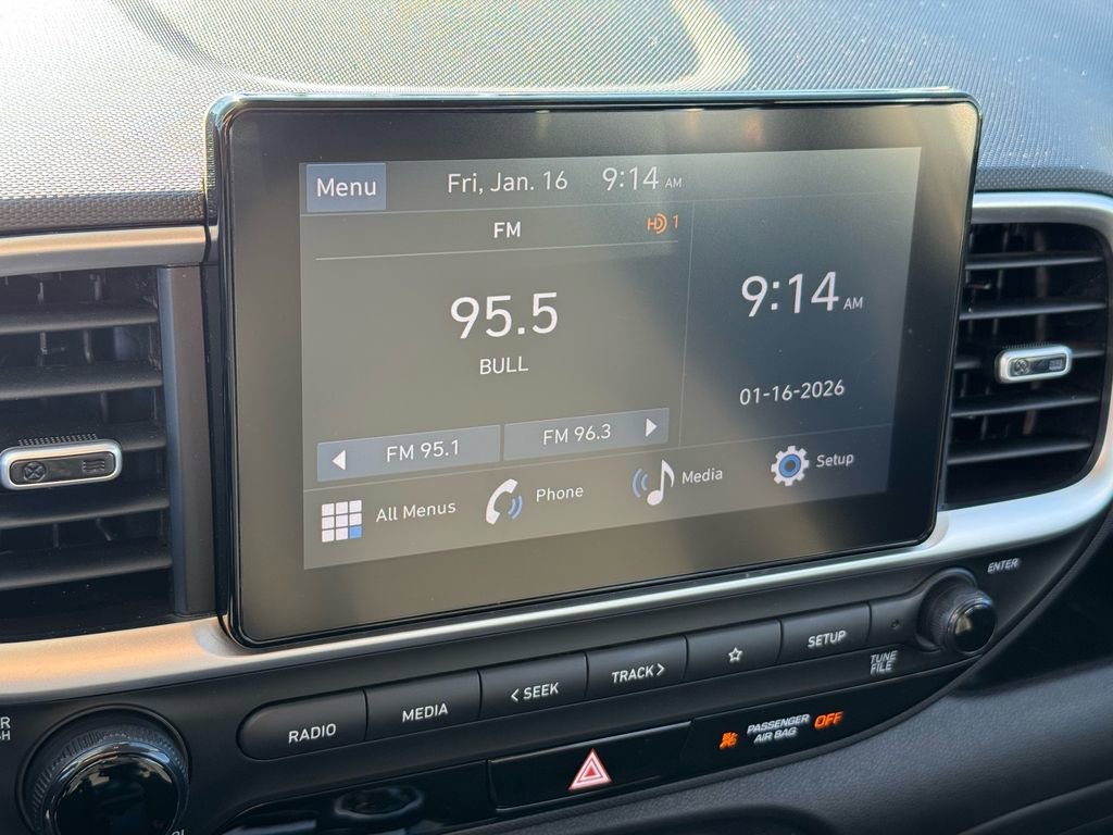 Used 2024 Hyundai Venue SE image 25