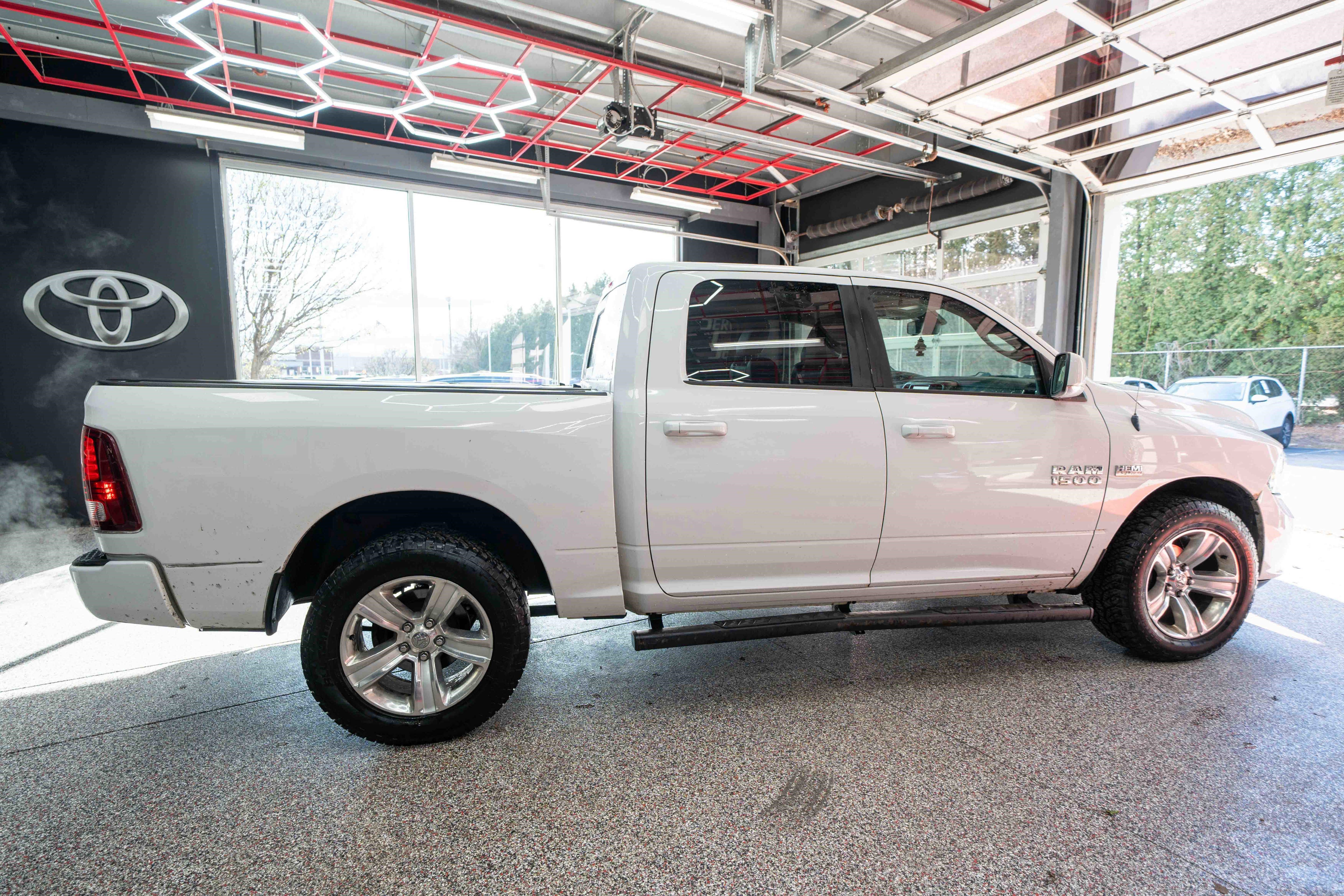 Used 2014 RAM 1500 Sport w/ Sport Premium Group image 4