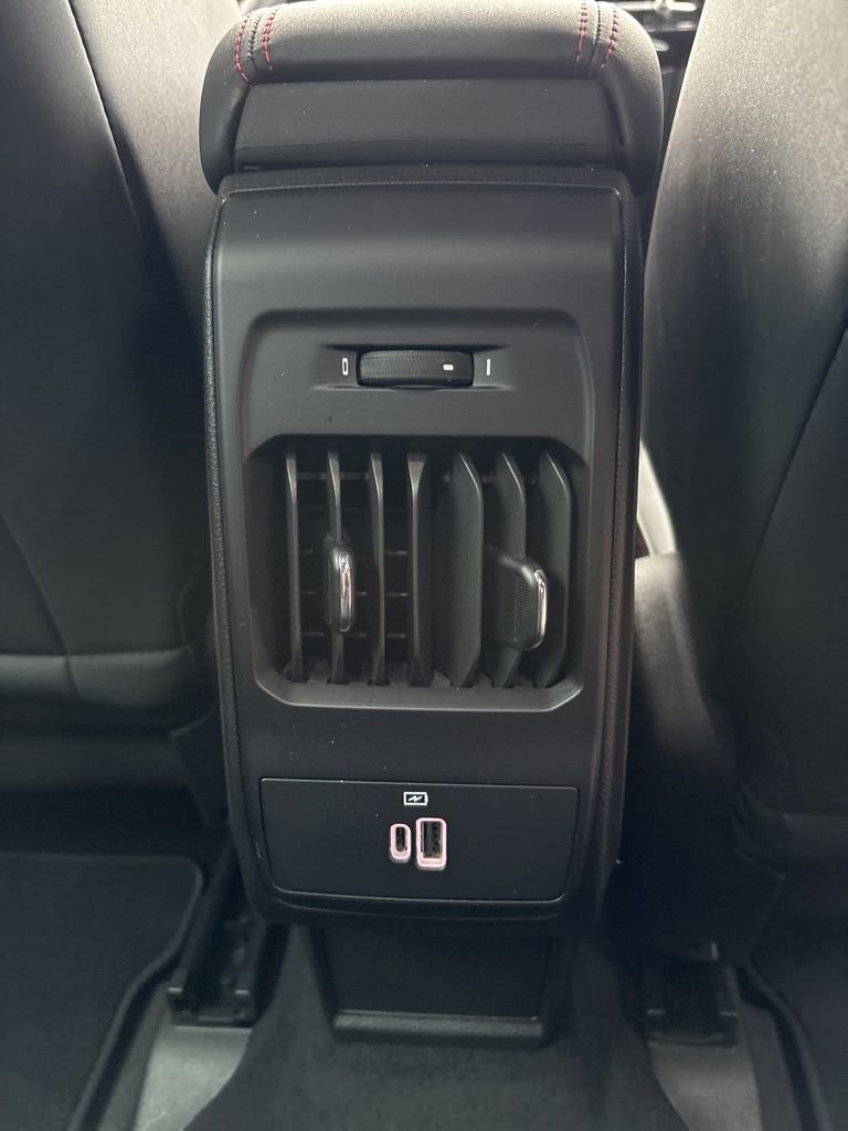 Used 2023 Dodge Hornet GT w/ GT Blacktop Package image 26